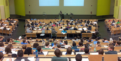 Sovrapposizione fra percorsi di abilitazione e di specializzazione, chiarimenti del Ministero dell'Università